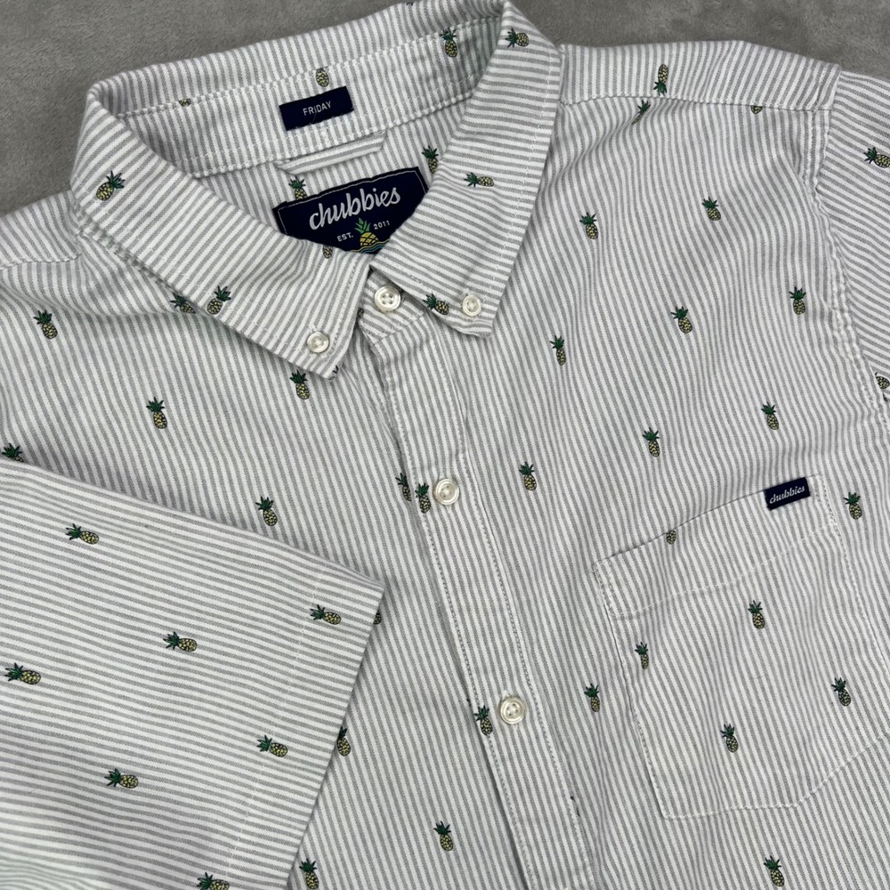 Chubbies The Friday Shirt Mens XL Gray White Stripe Pineapple Print Short Sleeve